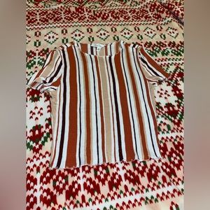 Beautiful striped crop top💗